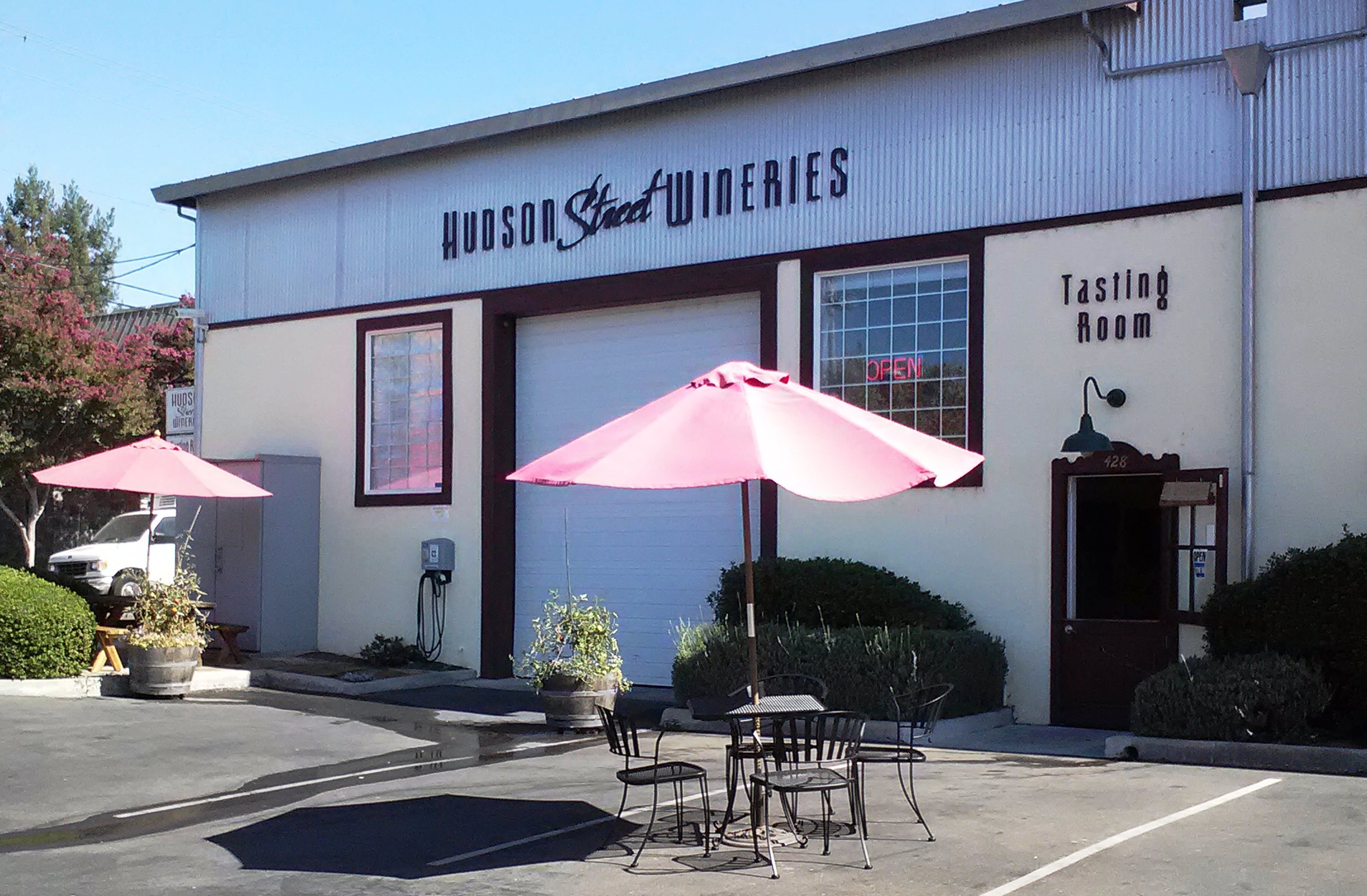 Hudson Street Wineries